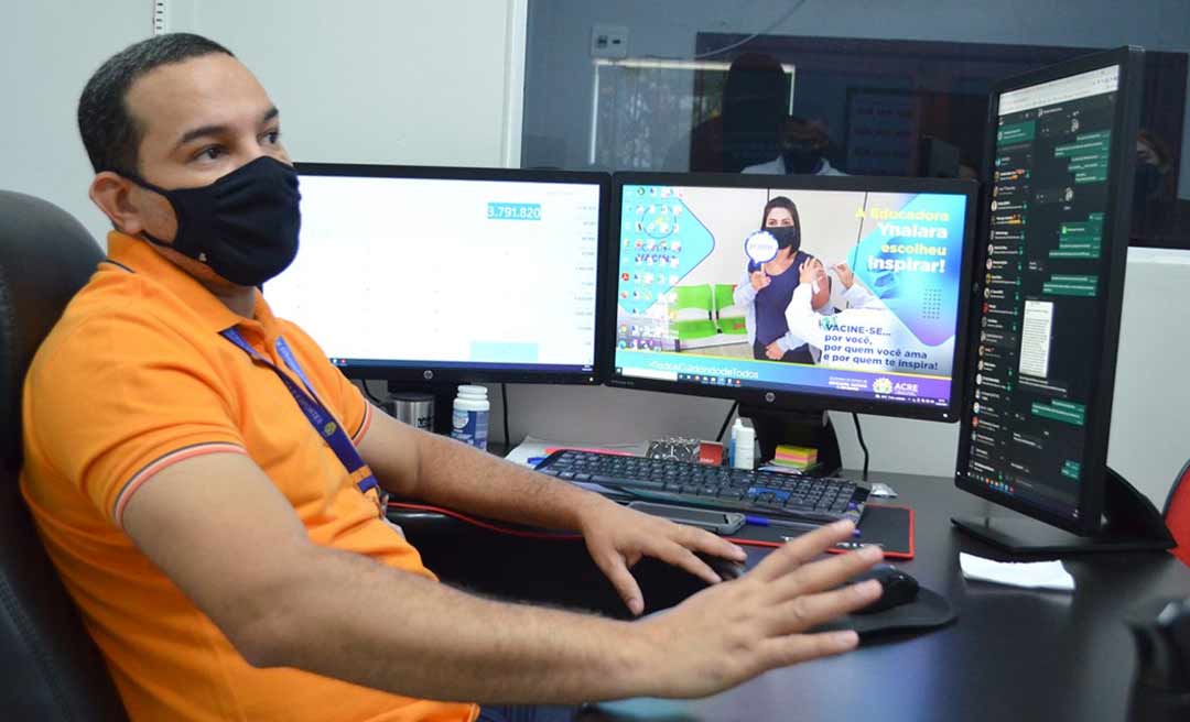 No Dia do Professor, categoria recebe recurso para aquisição de notebook