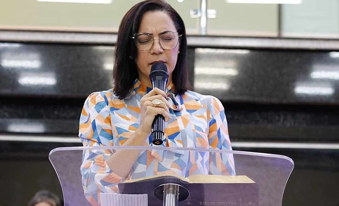 Enquanto Marcia Bittar conquista Gladson, senadora Mailza ora em Feijó