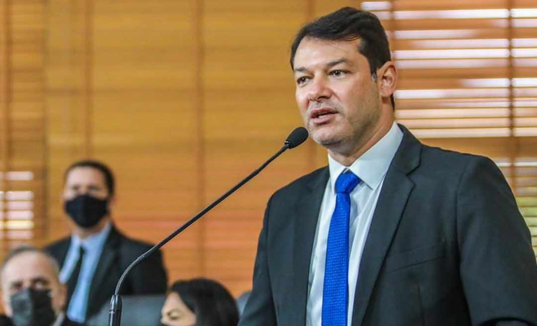 Duarte apresenta PL que institui gratuidade no transporte rodoviário para pessoas com câncer no Acre