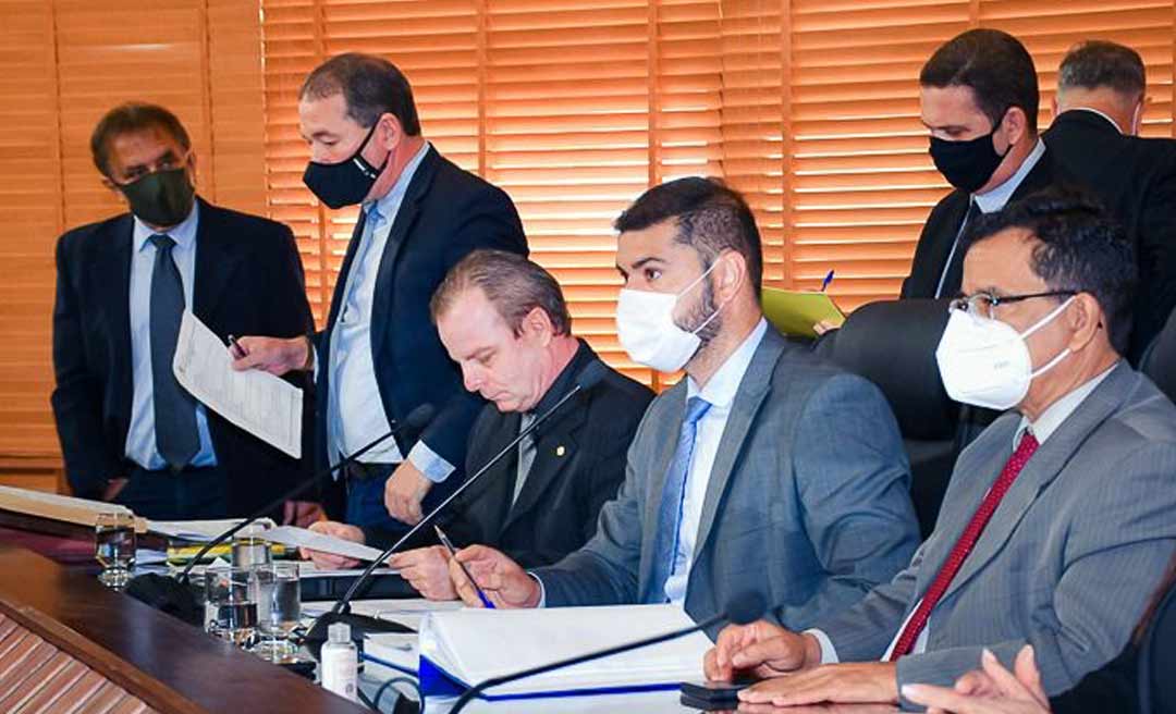 NO PLENÁRIO - Governo aprova na Aleac autorização para contratar US$ 41 milhões junto ao Fonplata