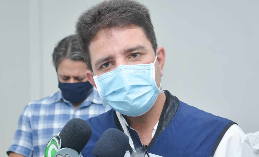 Gladson confirma para novembro o funcionamento do novo tomógrafo do Hospital do Juruá, em Cruzeiro do Sul