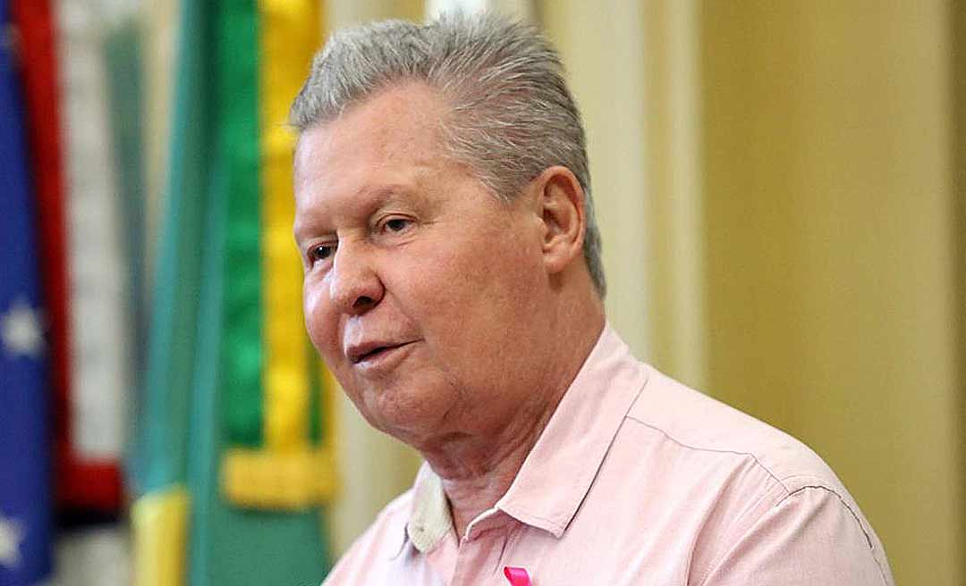 Sonhando em ser candidato a presidente pelo PSDB, Arthur Virgílio cumpre agenda em Rio Branco