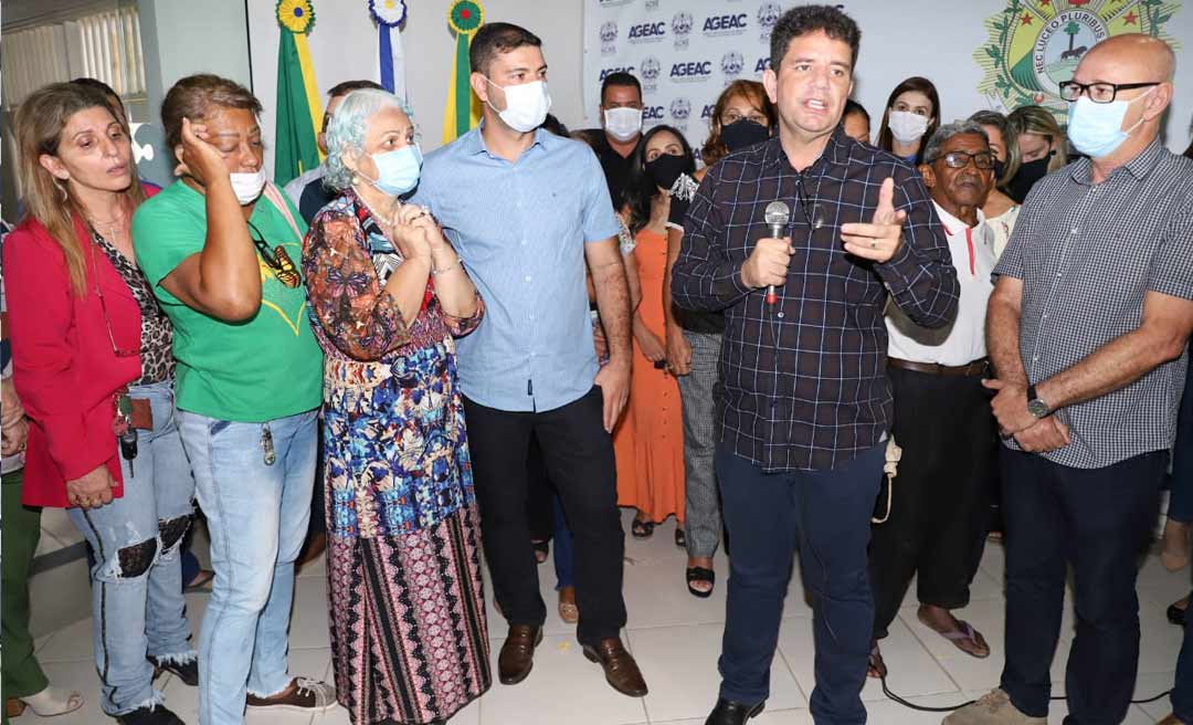 Em café da manhã na Cohab, Gladson fala em transformar companhia em referência dos programas de habitação