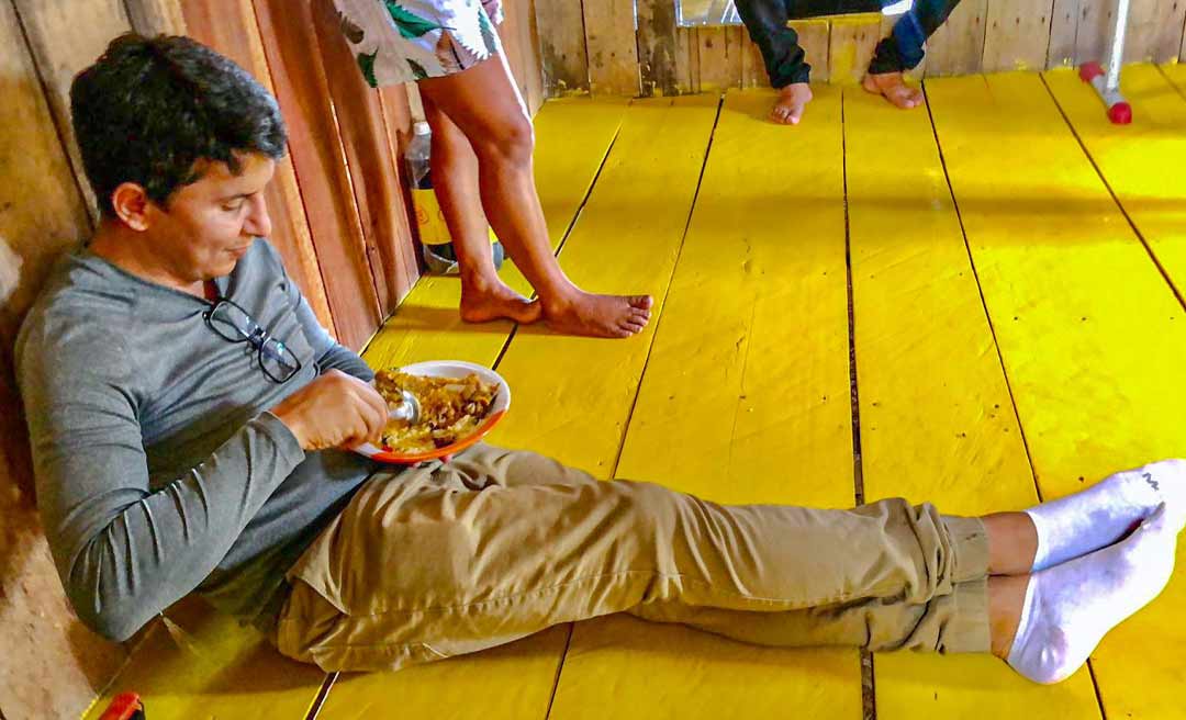 No Jordão, pré-candidato ao governo do Acre Jenilson Leite visita comunidade