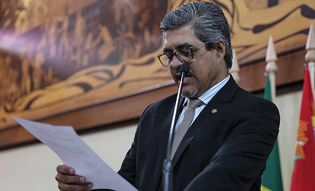 Edvaldo Magalhães diz que não tem merenda em escola de Feijó: “não tem nem o k-suco e a bolacha”