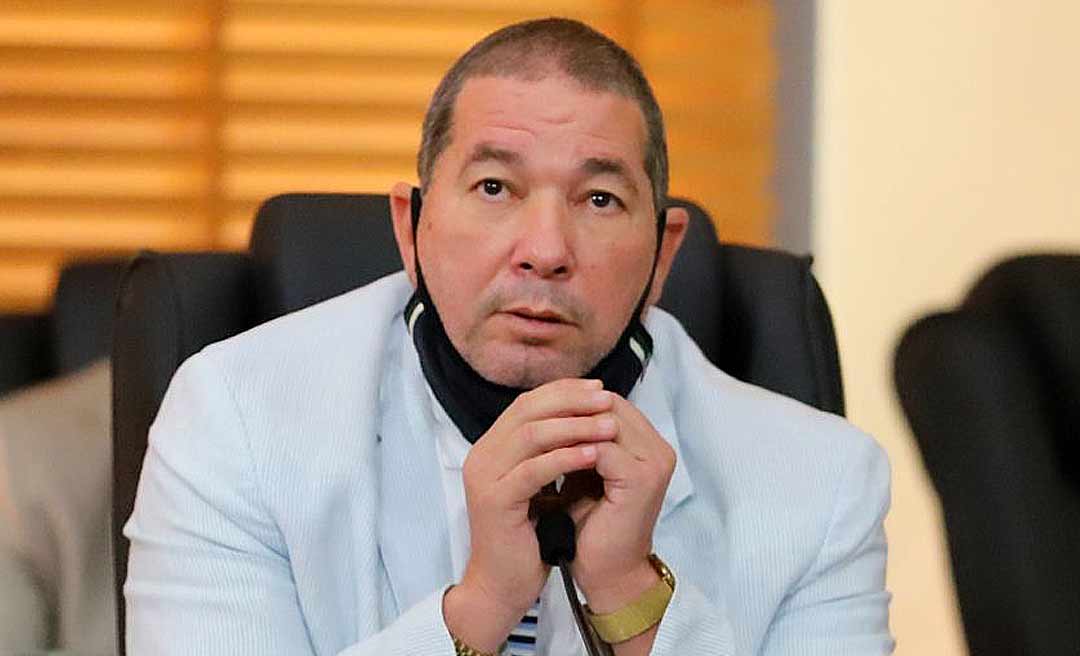 Gladson sanciona Lei de Chico Viga que cria o memorial em homenagem às vítimas da covid-19