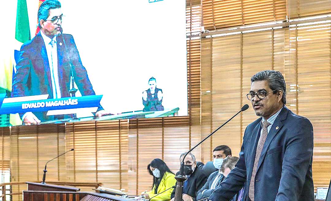 Edvaldo Magalhães diz que ‘pintaram’ Gladson de verde durante participação dele na COP26