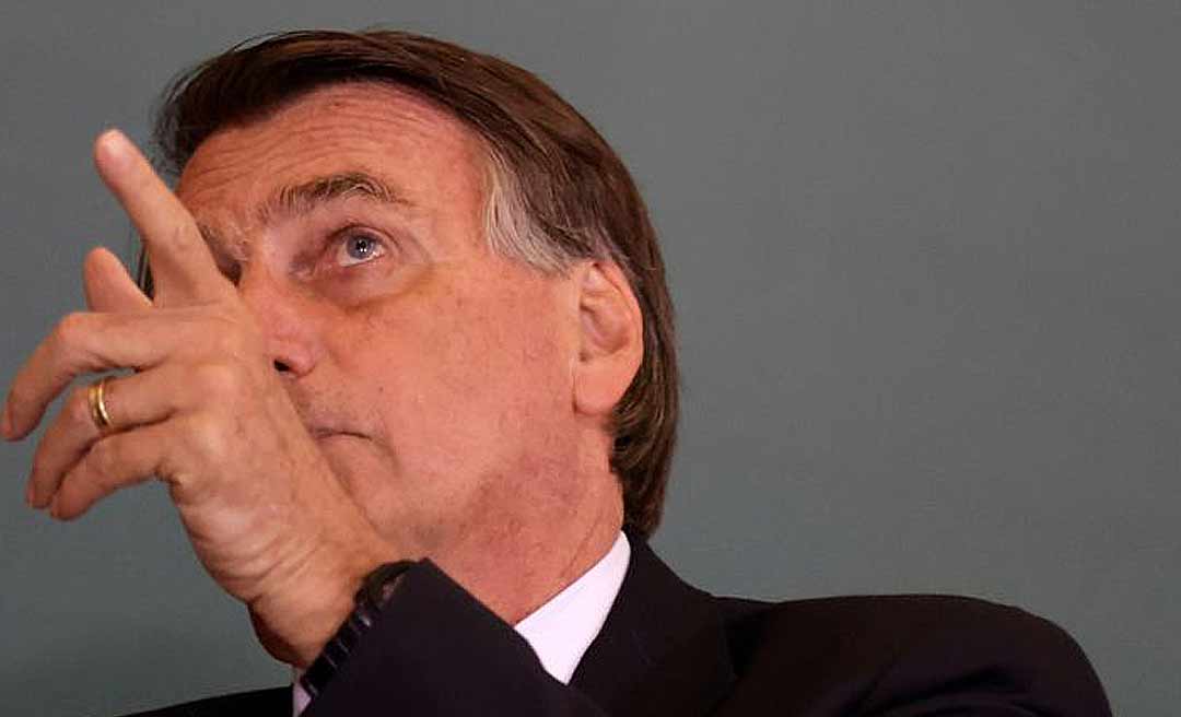 Após nova alta do IPCA, Bolsonaro culpa impostos e “fique em casa” por inflação