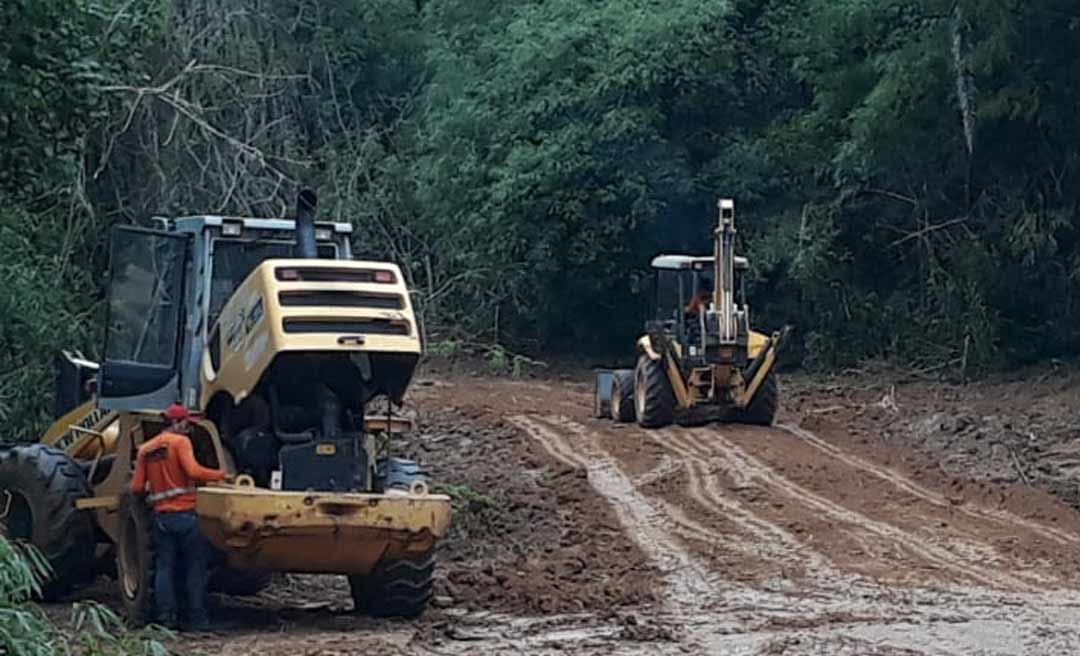 Trabalhadores da Emurb sofrem acidente em ramal na Transacreana