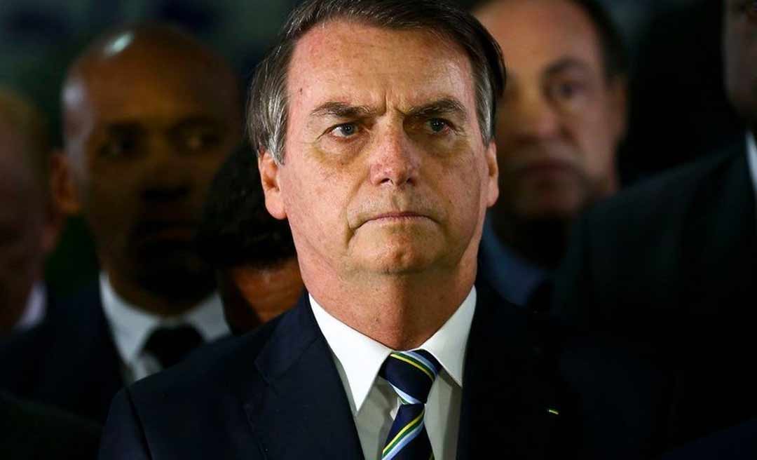 Em Dubai, Bolsonaro diz: “Amazônia, por ser uma floresta úmida, não pega fogo”