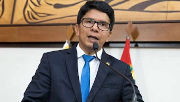 Jenilson Leite propõe que comissão da Aleac realize reunião para discutir problemas na ortopedia do Estado