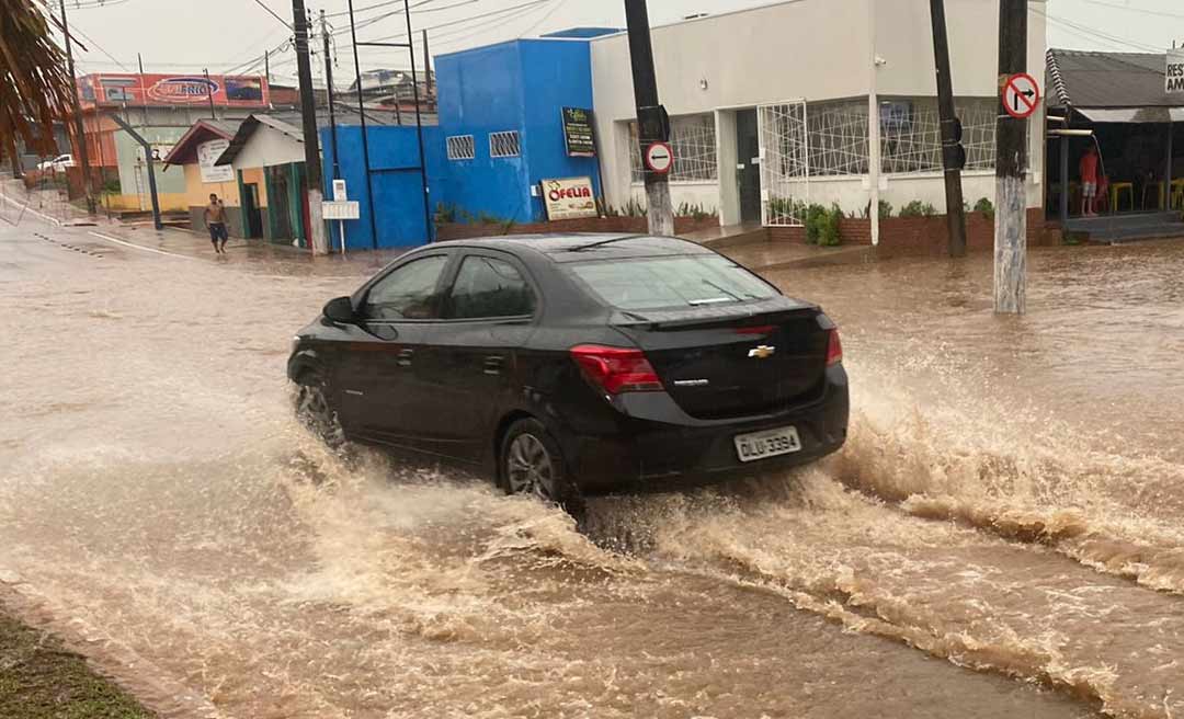 Inmet alerta para chuva forte em Rio Branco hoje com vento a 60km/h