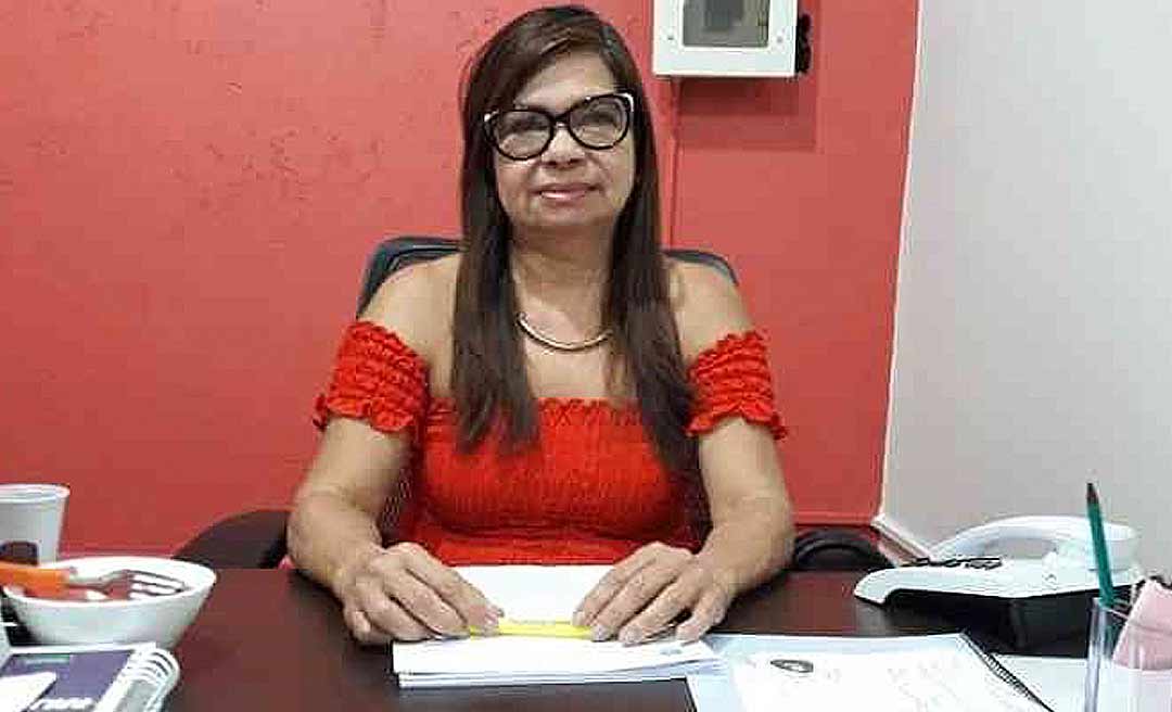 Alcilene Gurgel cobra Gladson pagamento do abono do Fundeb aos servidores da Educação