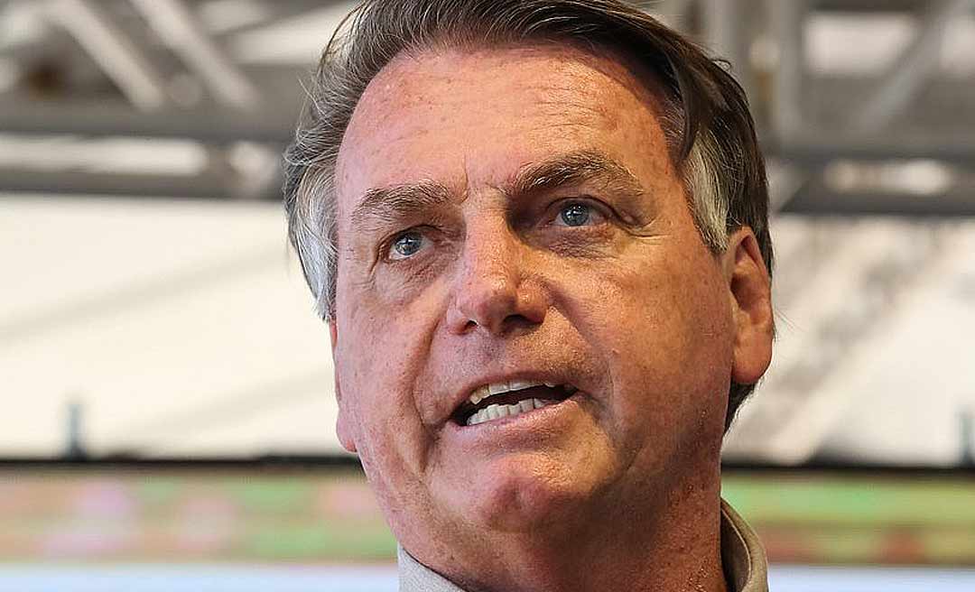 Bolsonaro fala sobre problemas nas prévias do PSDB: "É o tal do voto eletrônico"