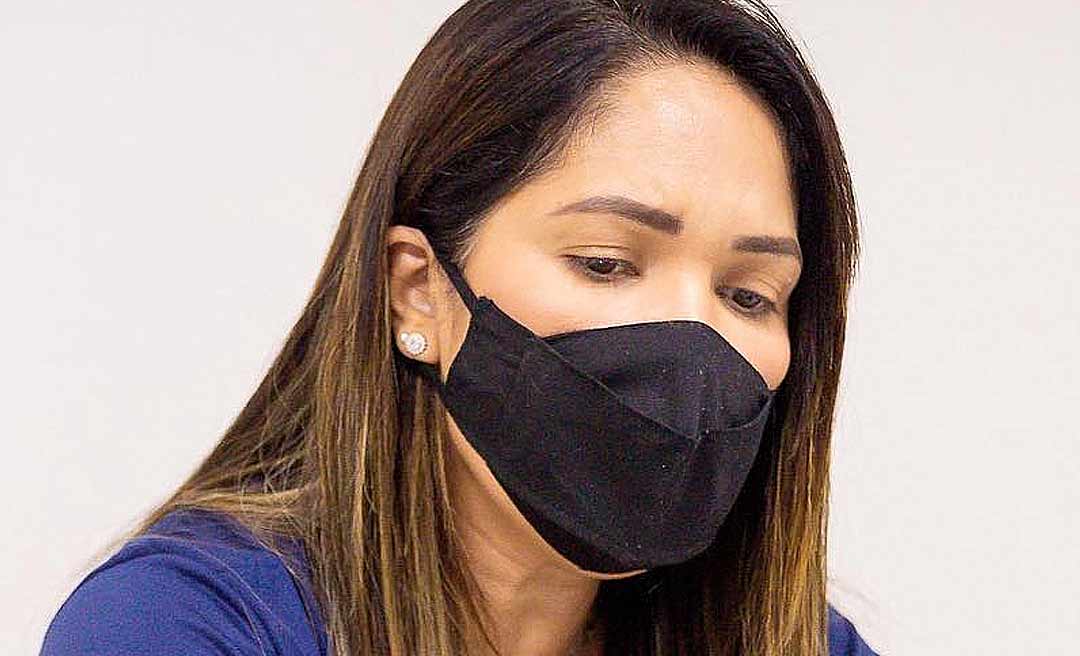 Marfisa pede e Bocalom autoriza afastamento, sem ônus para o Município