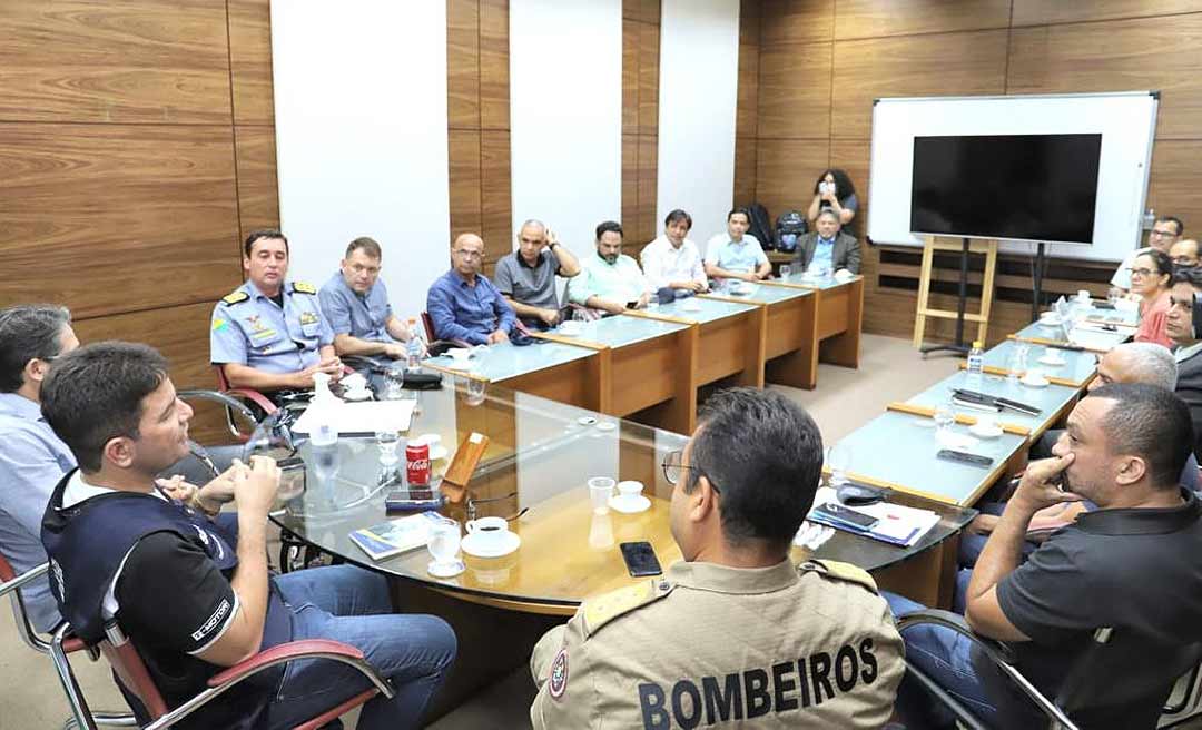 Em encontro com associações, governador Gladson Cameli garante esforço para conceder reivindicações de militares