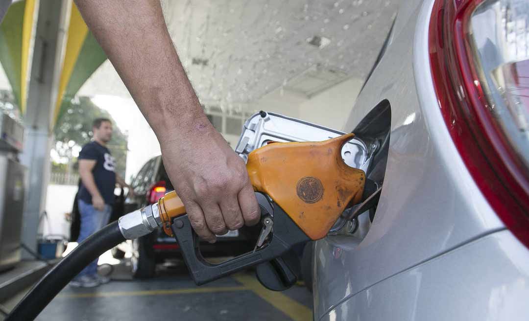 Comissão do Senado aprova PL para estabilizar preço dos combustíveis