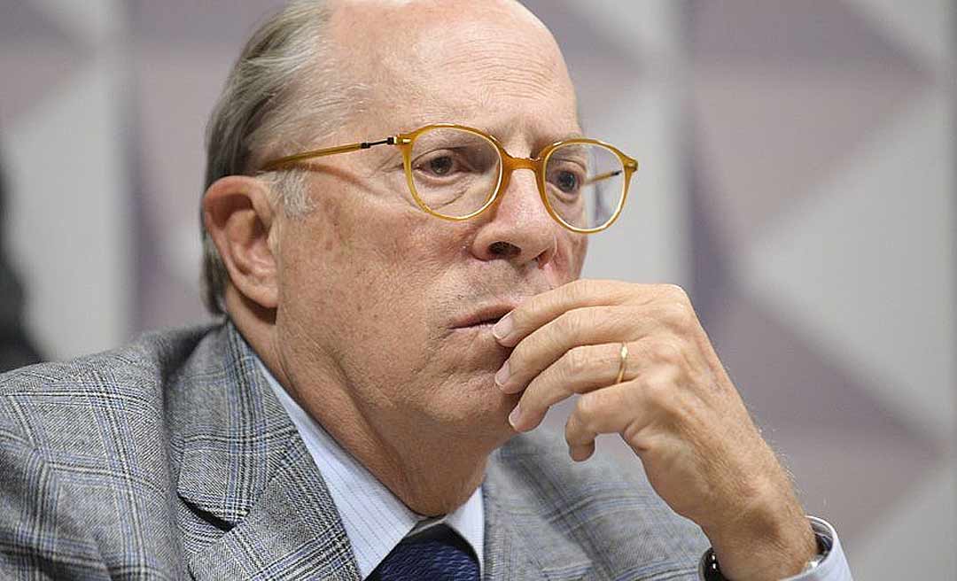 Advogado autor de impeachment de Dilma Rousseff realiza pedido contra Bolsonaro