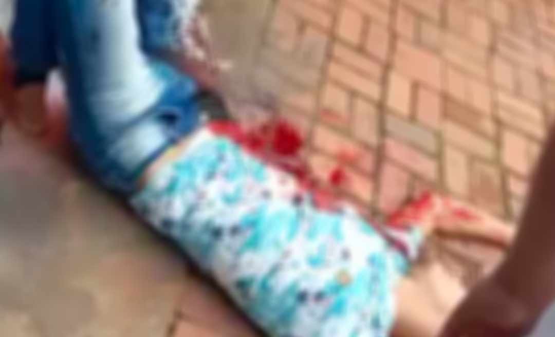 Monitorado que foi baleado durante assalto é operado no PS e seu estado é grave