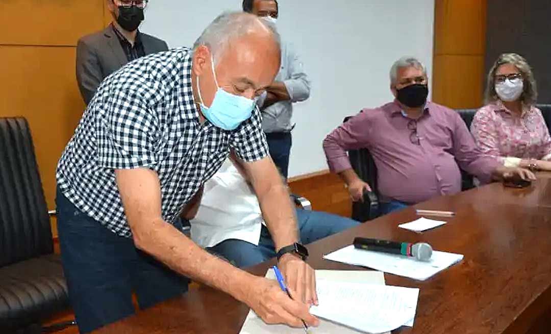 Bocalom vai enviar novo projeto para pagar abono ao pessoal de apoio da Educação