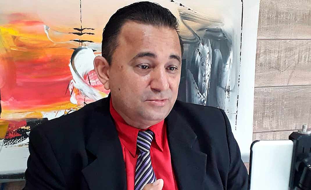 Arnaldo Barros apresenta PL para proibir passaporte da vacinação em Rio Branco: “vergonhoso!”