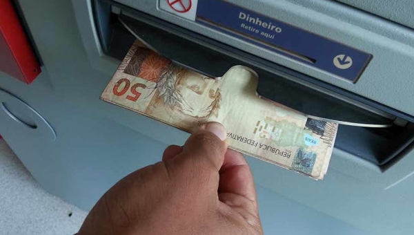 Pagamento da segunda parcela do 13º será antecipado para sexta-feira, anuncia governo