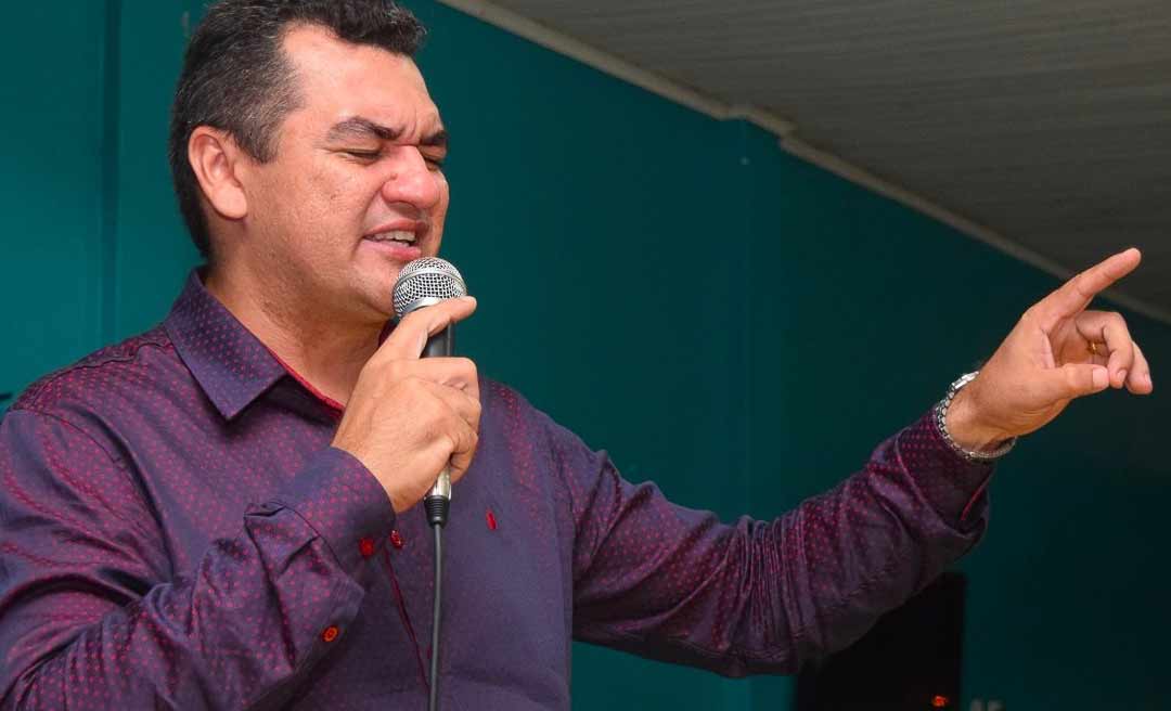 Cadmiel Bonfim pede desculpas por ter chamado servidores da Saúde de “gado”