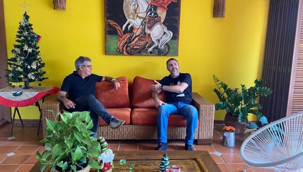 Jorge Viana recebe Marcus Alexandre no Ipê e deixa nas entrelinhas possível dobradinha para o Governo e Senado