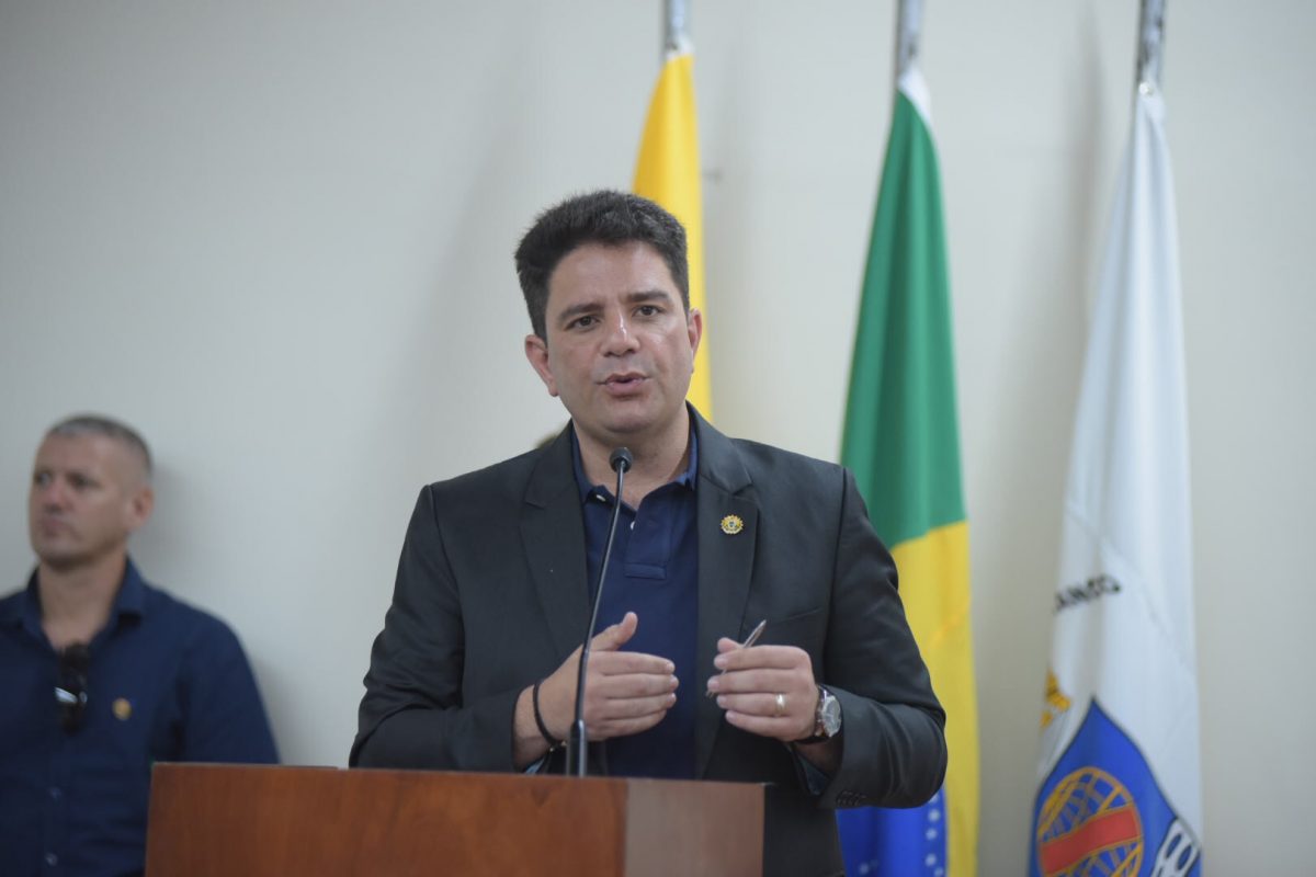 “Tem dedo político”, diz Gladson sobre Operação Ptolomeu