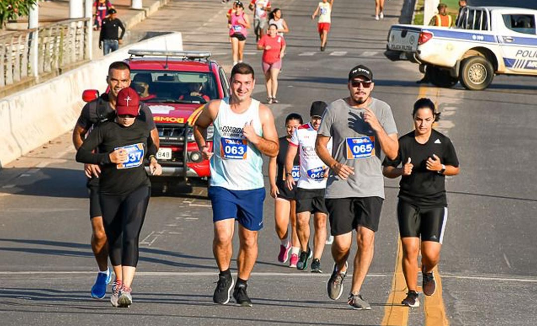 Nicolau participa da Corrida da Virada com centenas de atletas em Cruzeiro do Sul
