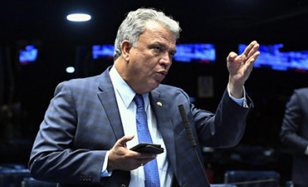 “Esses videntes deviam arrumar uma lavagem de roupa”, diz Petecão sobre previsão de que ele será prefeito, não governador