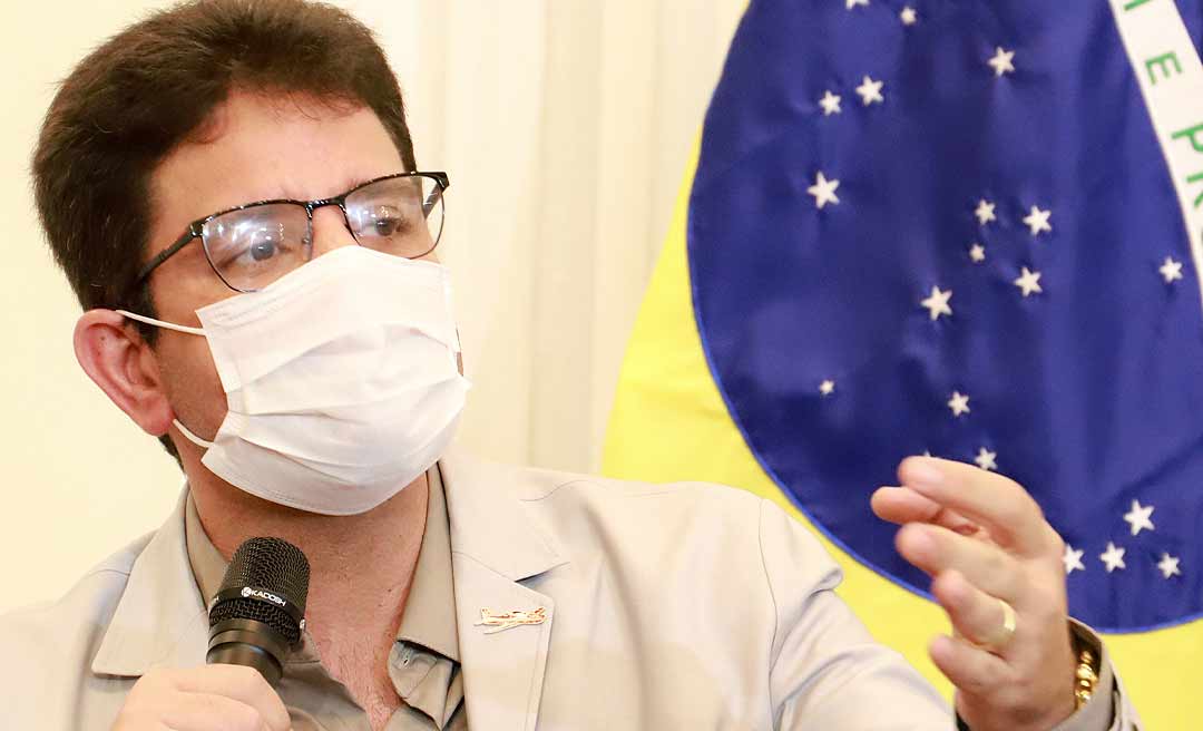 Cameli anuncia novas medidas para enfrentar a covid-19 e faz apelo à população não vacinada