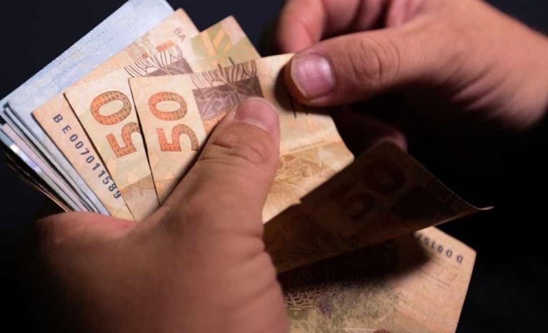 Salário mínimo dos servidores de Rio Branco pode ser de R$ 1.400 se projeto for aprovado por vereadores