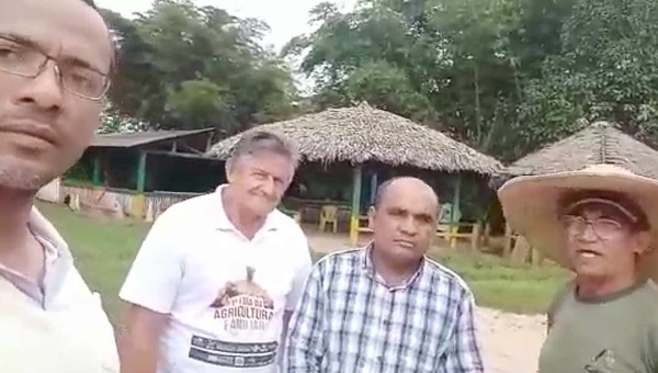 Lideranças de Acrelândia destacam esforço de Flaviano Melo para levar internet a comunidades do interior