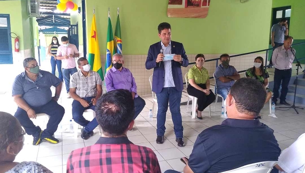 Escolas do Acre receberão seminários, palestras e cursos sobre Direito Constitucional e do Consumidor