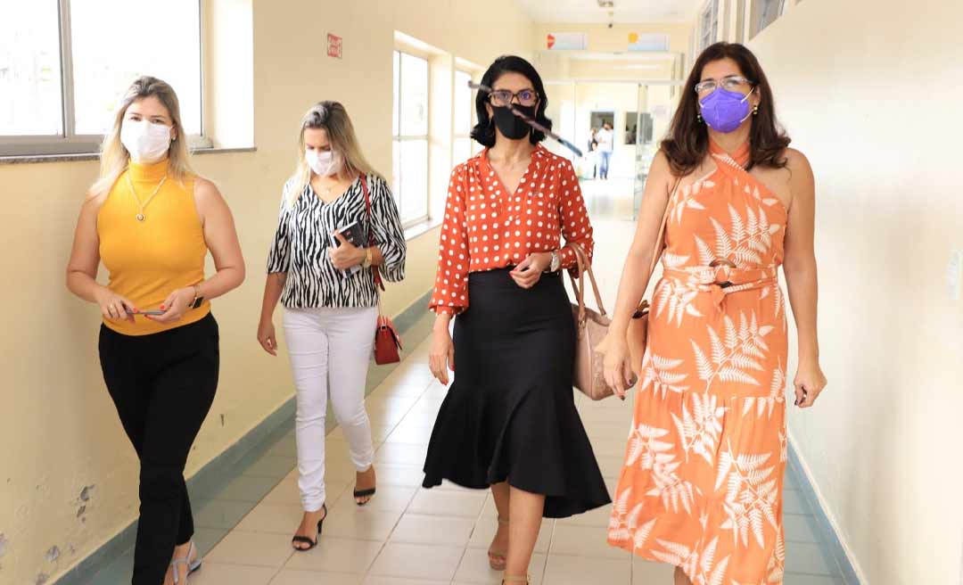 OAB/AC dialoga com Maternidade Bárbara Heliodora e acompanha caso da mulher que deu à luz em calçada