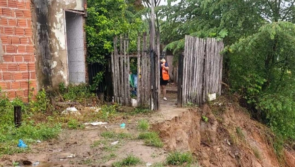 Defesa Civil Municipal fiscaliza áreas de risco e planeja mapeamento aéreo de localidades com risco geológico