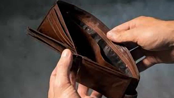 Sem salários há quase dois meses, terceirizados da Tec News voltam a denunciar o caso