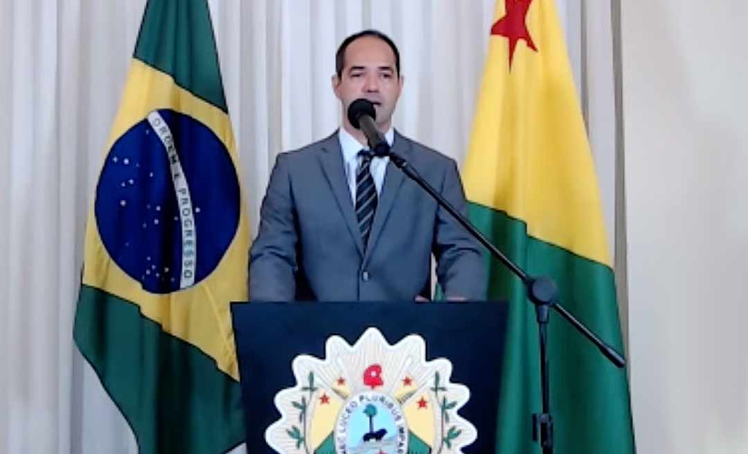 Em mensagem governamental, Cameli cita opositores que “profetizaram” atrasos salariais, anuncia reajuste e concurso