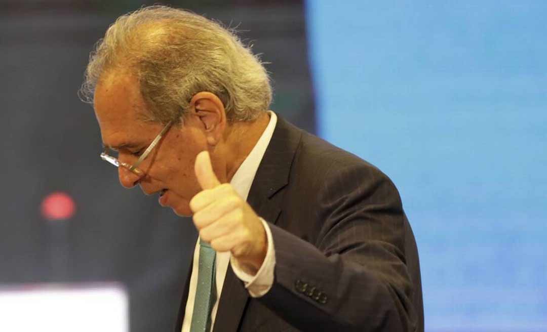 Líder do governo vê 'provocação' de Guedes em proposta para divulgar padrinhos políticos