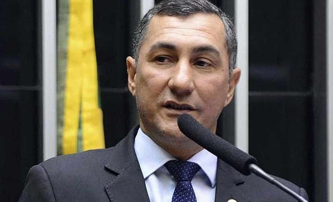 Jesus Sérgio apresenta emendas à MP do Fies que aumenta descontos para estudante inadimplente quitar a dívida