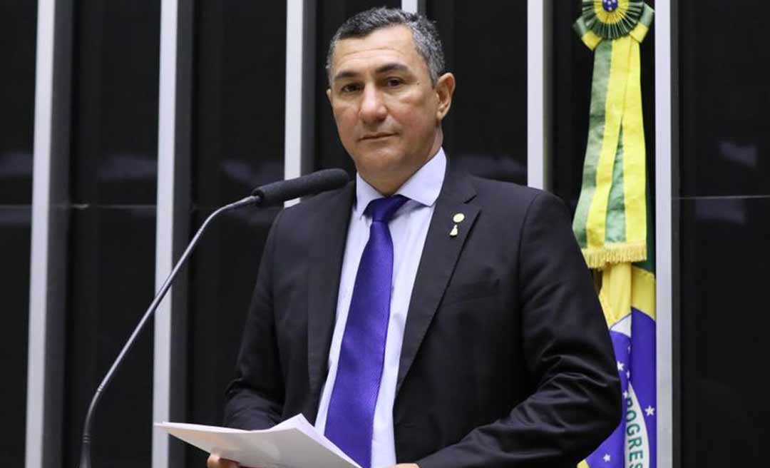 Jesus Sérgio apresenta emendas à MP para garantir direitos trabalhistas aos contratados pelos municípios por meio de programa federal