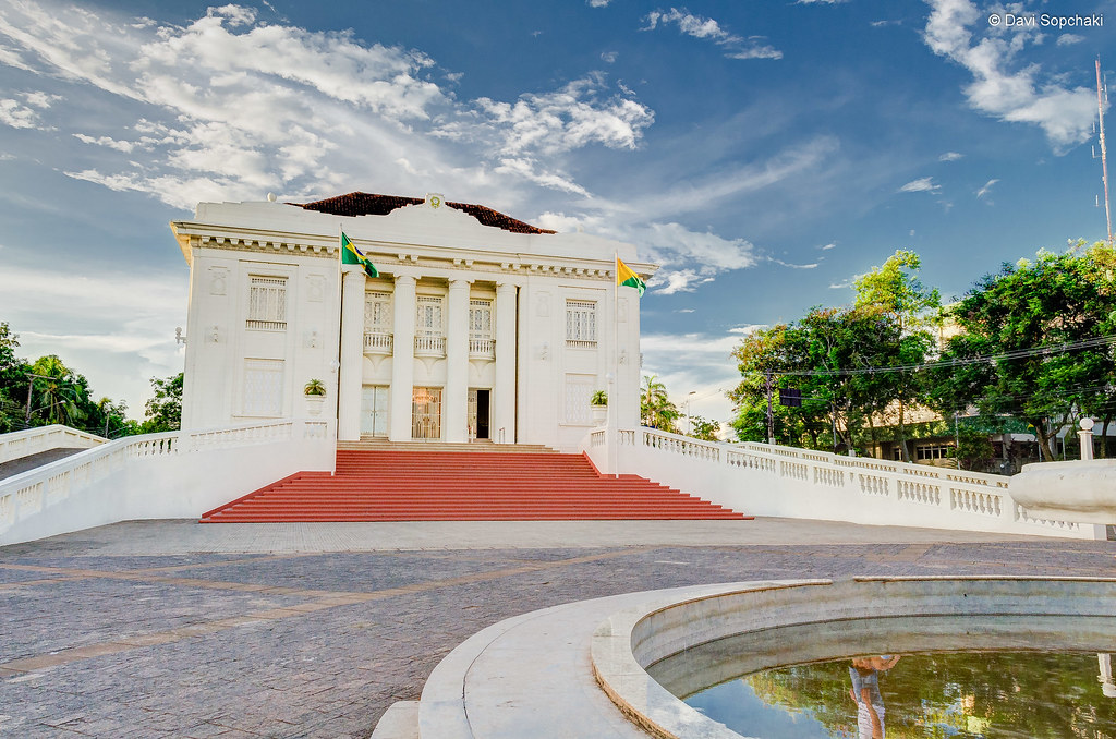 Secretários e diretores do governo Cameli que serão candidatos têm até 28 de fevereiro para deixar os cargos