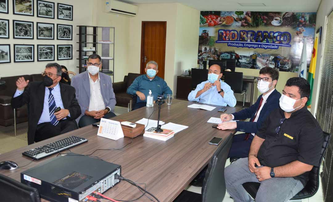 Prefeito de Rio Branco participa de reunião da Frente Nacional dos Prefeitos para tratar sobre Transporte Coletivo