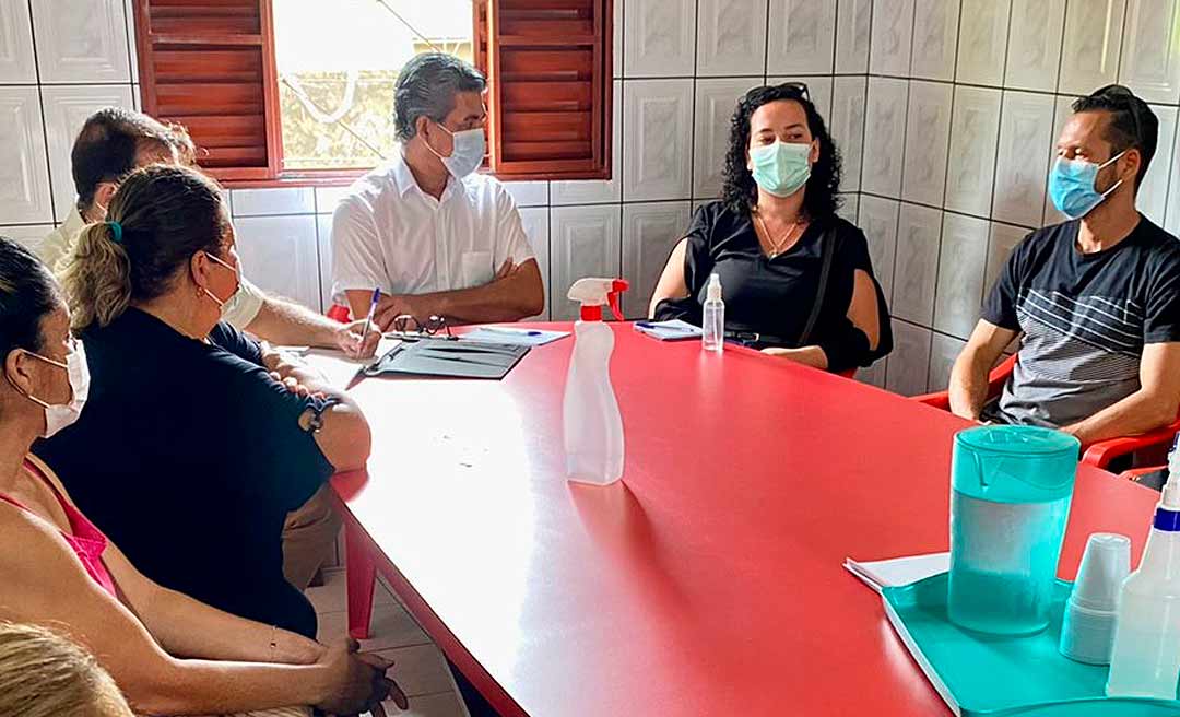 Edvaldo Magalhães se reúne com professores do cadastro de reserva da SEE, que aguardam convocação