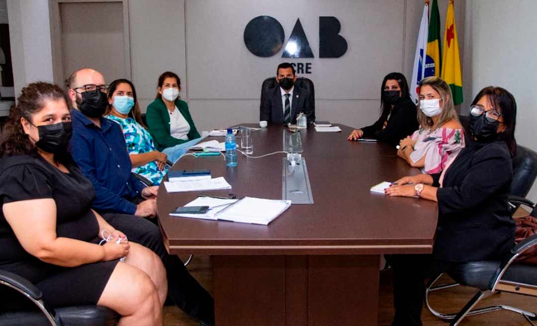 Após solicitação da SEE, Rodrigo Aiache garante retorno do projeto OAB Vai à Escola