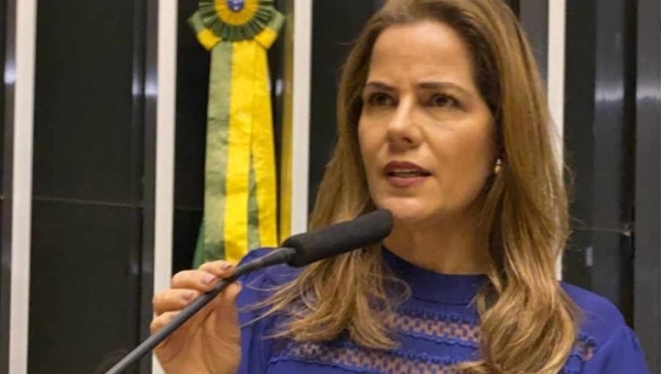 Mara Rocha apresenta pedido de CPI para investigar a segurança das urnas eletrônicas