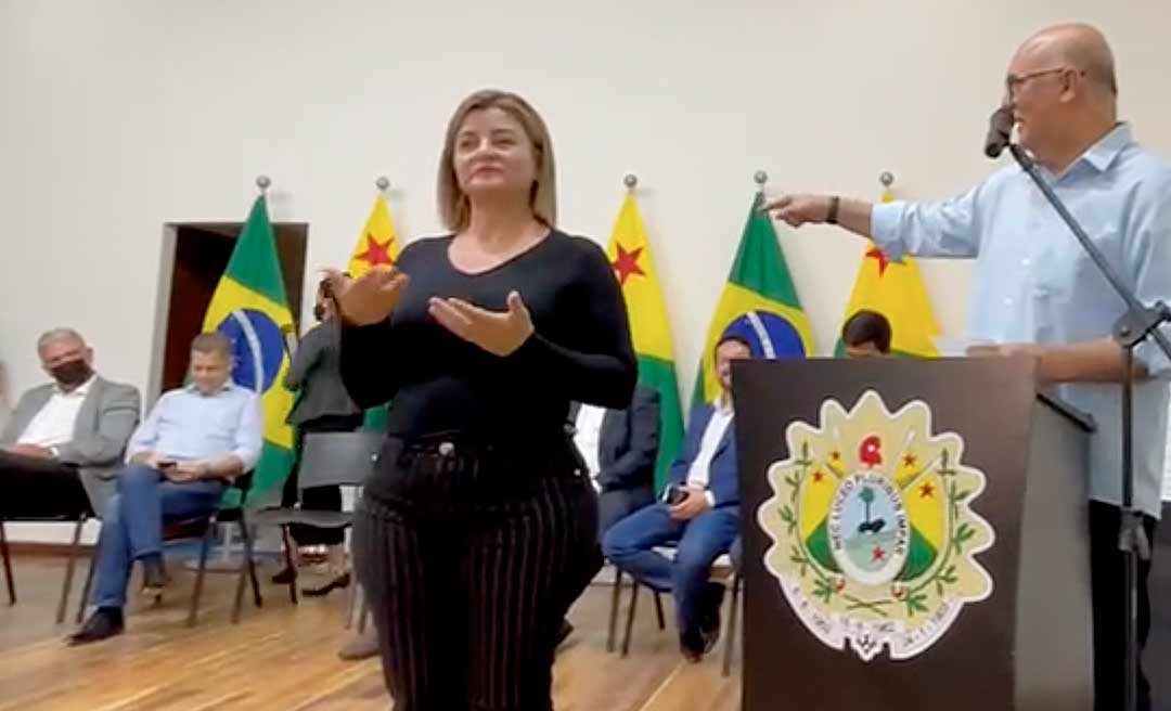 Ministro da Educação diz que tem desejo de votar em Petecão e que vai ajudá-lo: “Só não transfiro meu título porque tenho compromisso”