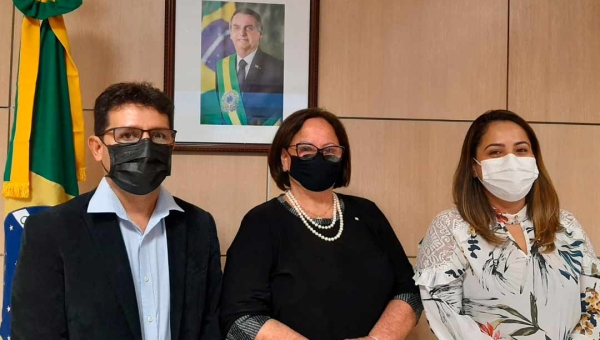 No Ministério do Meio Ambiente, Vanda Milani reitera seu compromisso com a questão ambiental