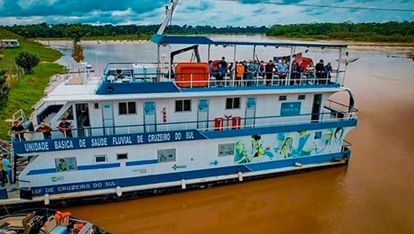 Prefeitura vai manter Unidade Fluvial de Saúde de inverno a verão atendendo ribeirinhos